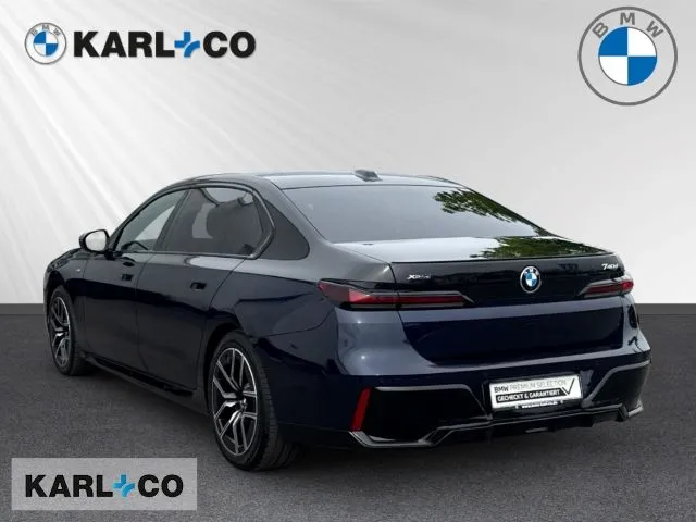 BMW 740
