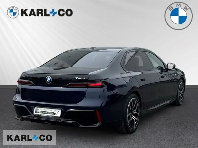 BMW 740