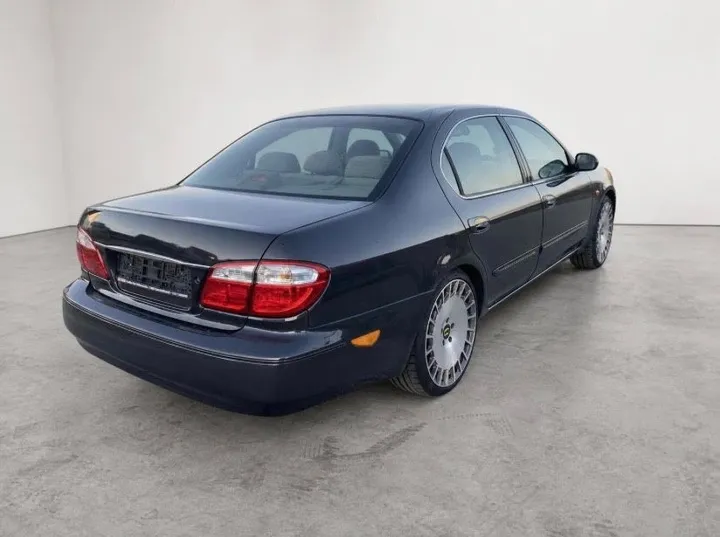 Nissan Maxima