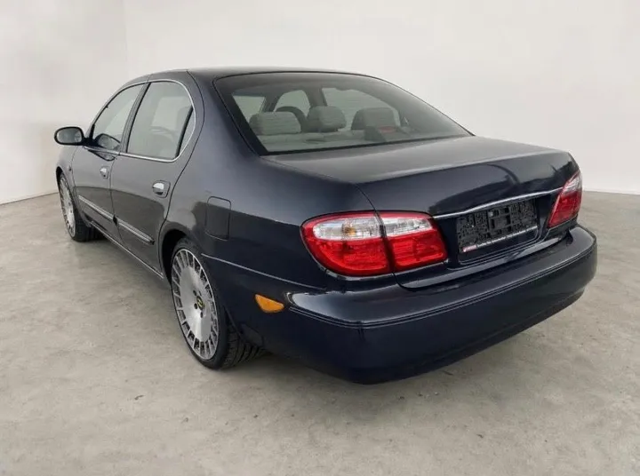 Nissan Maxima