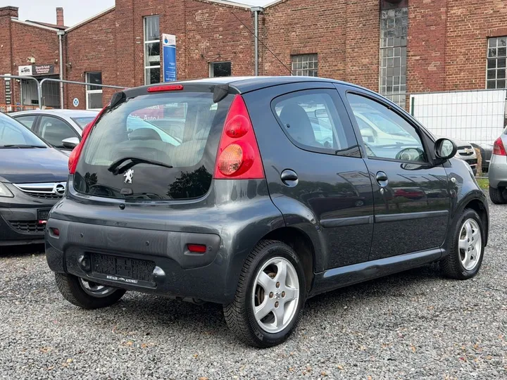 Peugeot 107