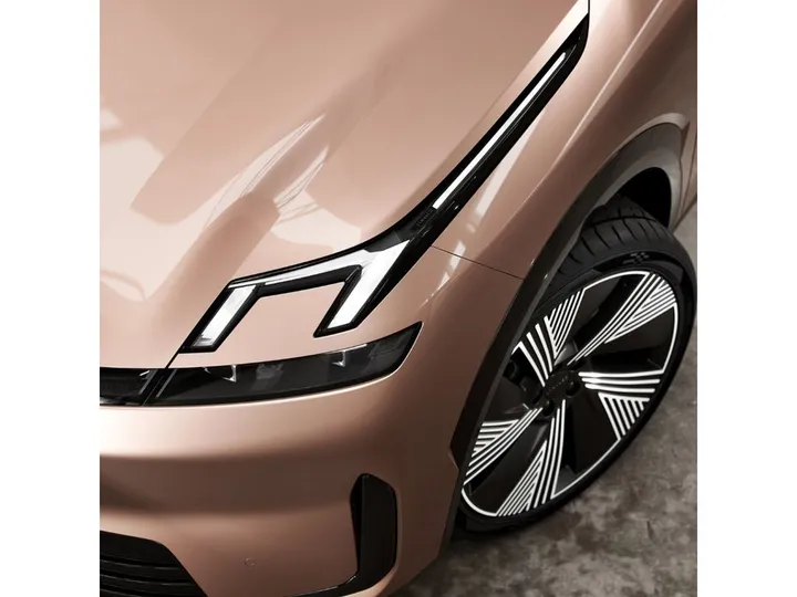 Lynk&Co 08