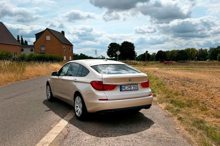 BMW 550