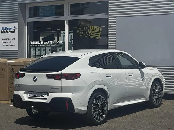 BMW X2