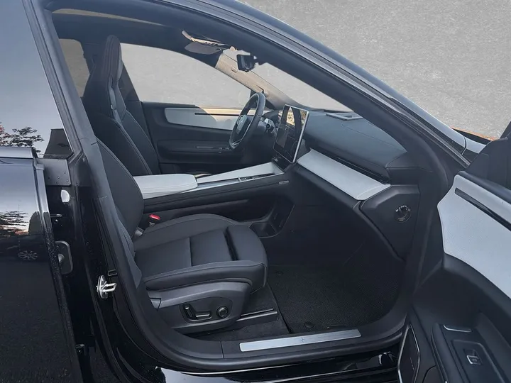 Polestar 4
