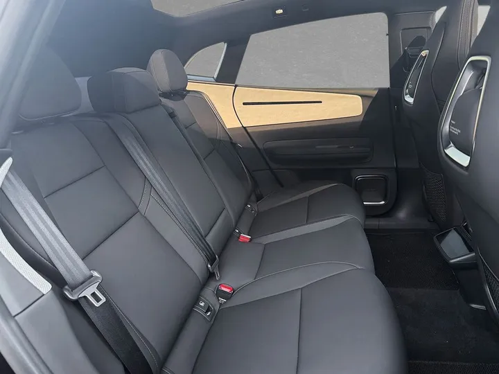 Polestar 4