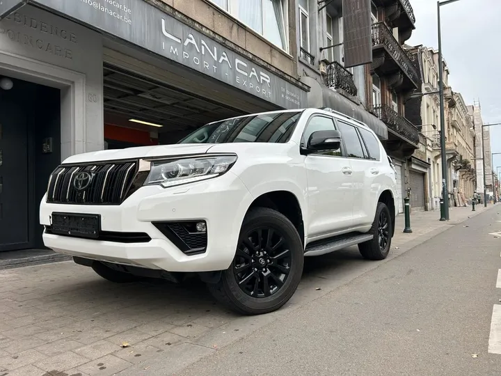 Toyota Land Cruiser