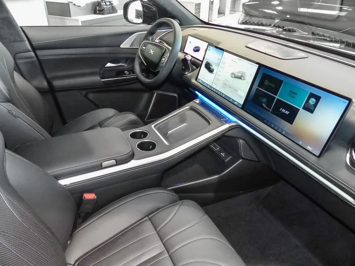 XPENG G9