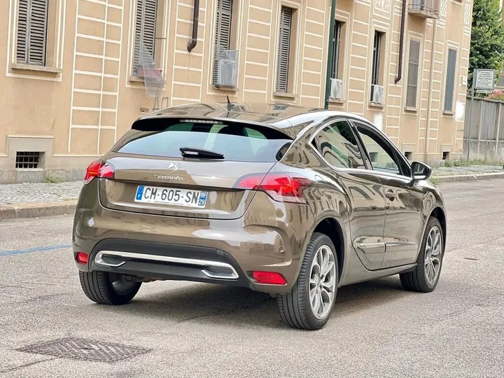 DS Automobiles DS4