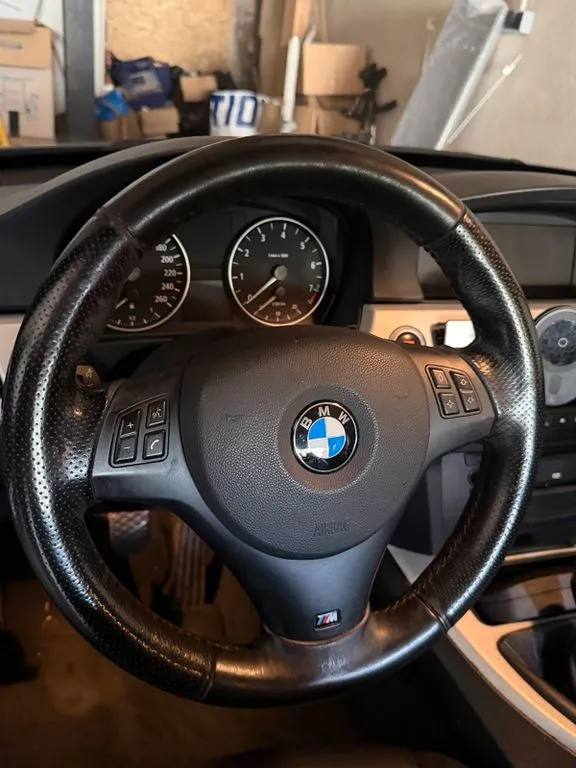 BMW 325
