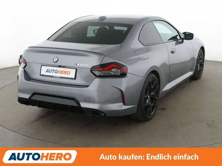 BMW M240i