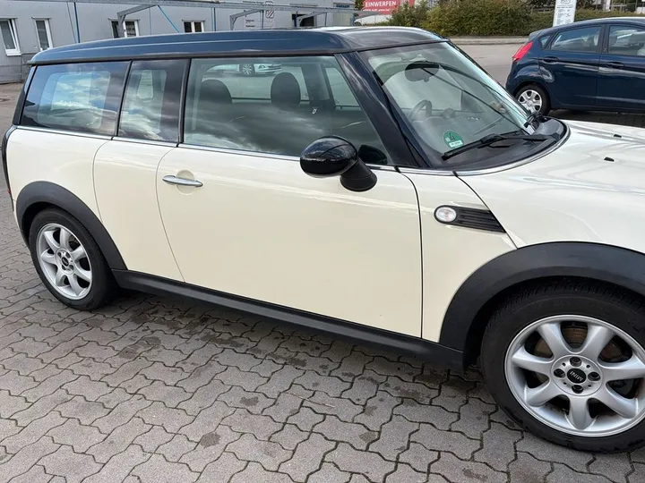 MINI Cooper Clubman