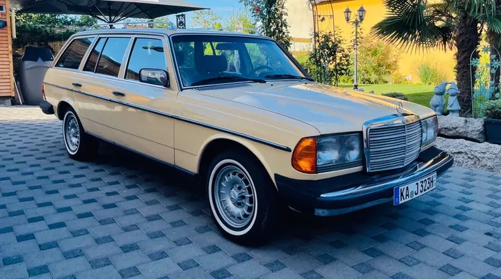 Mercedes-Benz 300