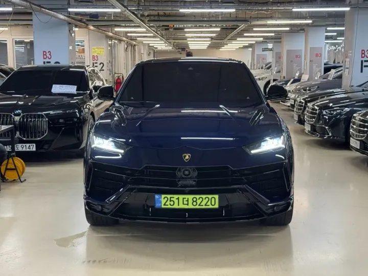 Lamborghini Urus