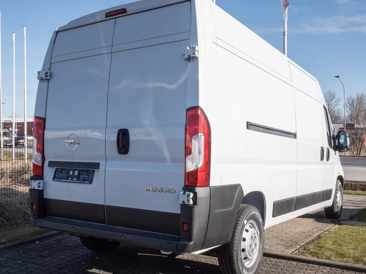Opel Movano