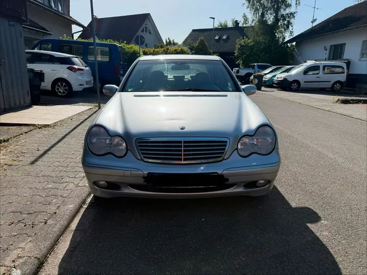 Mercedes-Benz C 200