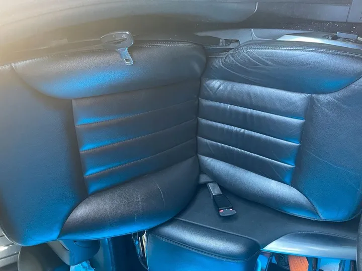 Mercedes-Benz R 320