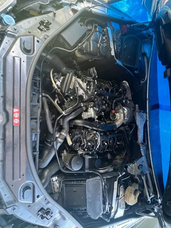 Mercedes-Benz R 320