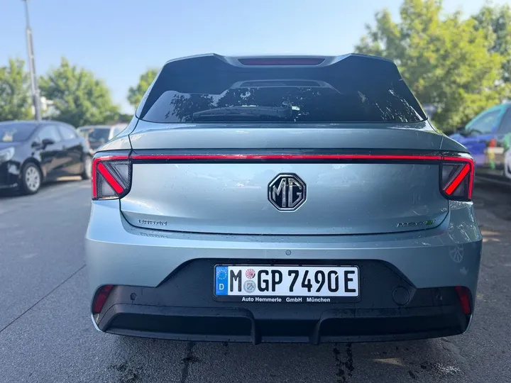 MG MG4 EV Urban