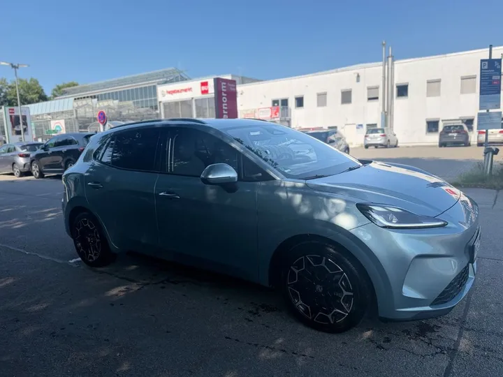 MG MG4 EV Urban