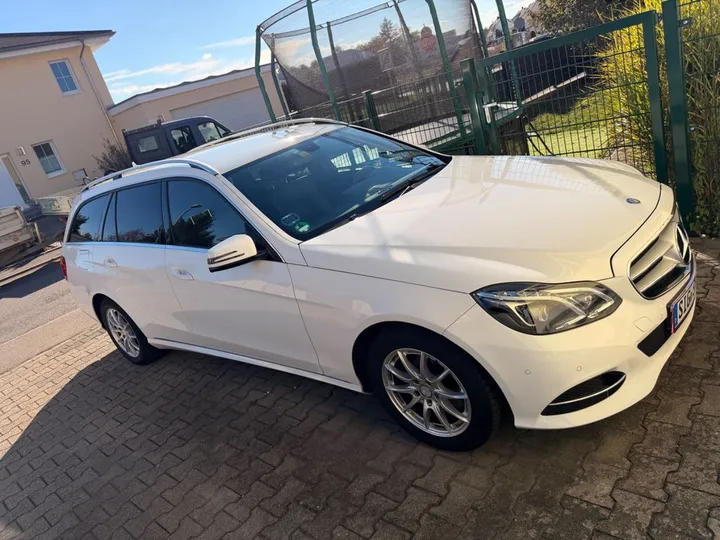 Mercedes-Benz E 250