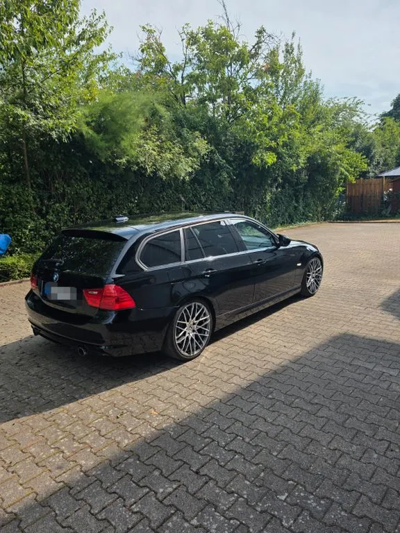 BMW 335