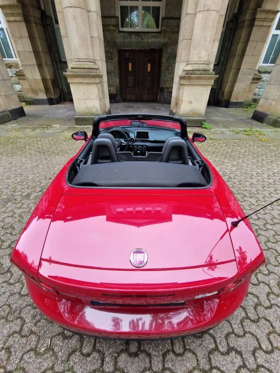 Fiat 124 Spider