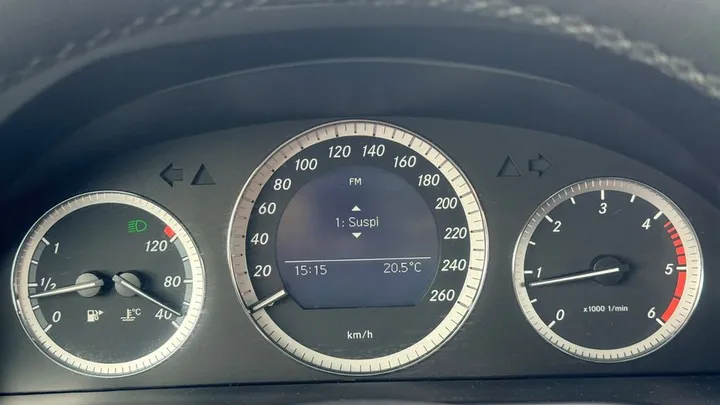 Mercedes-Benz C 220
