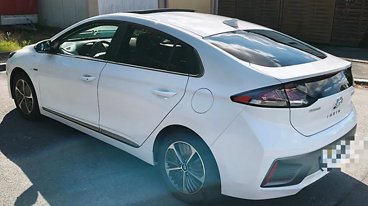 Hyundai IONIQ