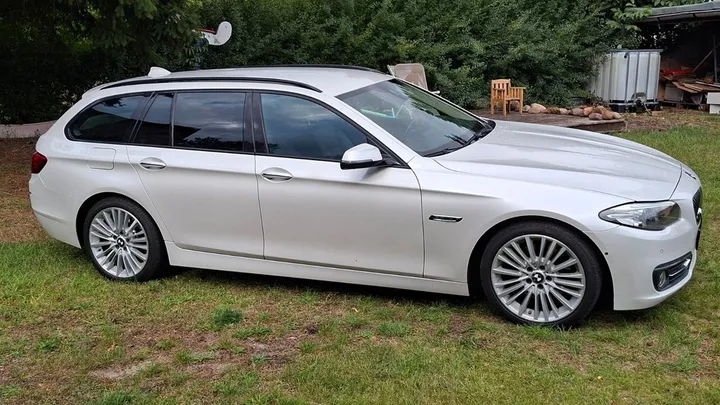 BMW 528