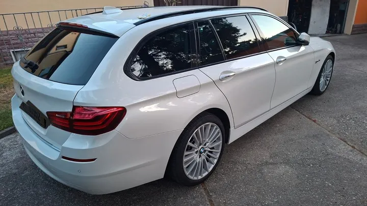 BMW 528
