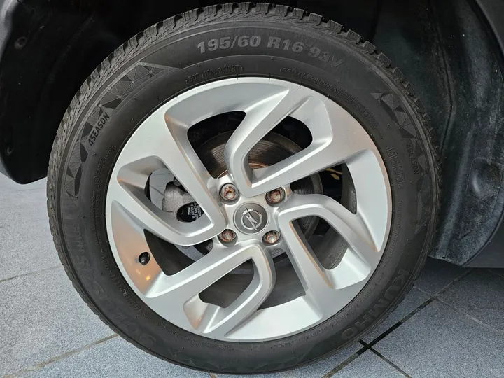 Opel Crossland (X)