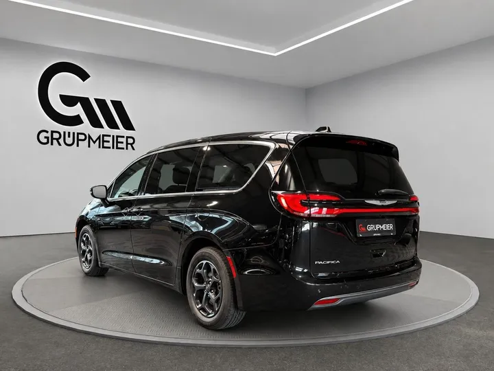 Chrysler Pacifica