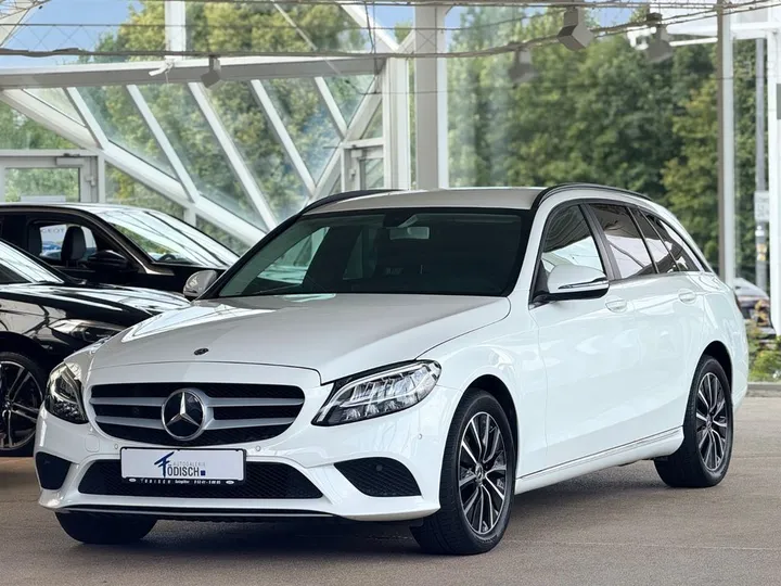 Mercedes-Benz C 220