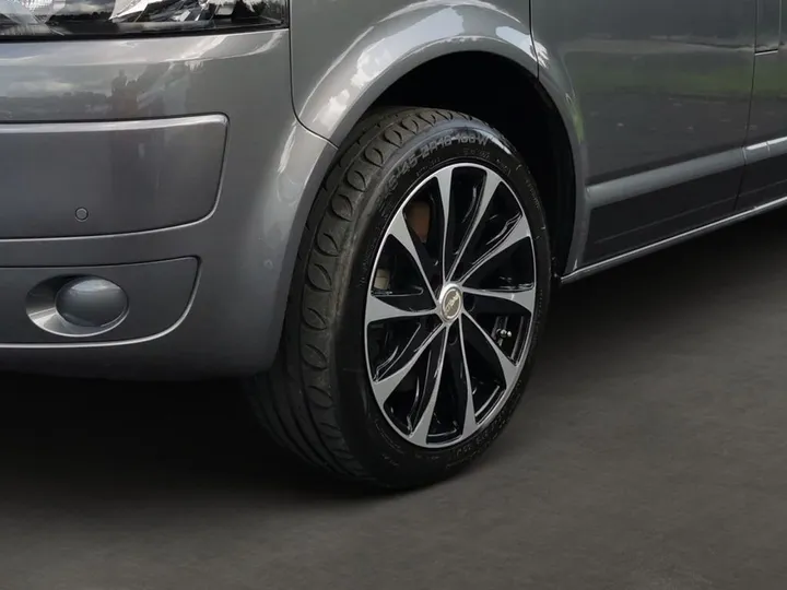 Volkswagen T5 California