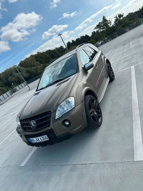 Mercedes-Benz ML 63 AMG