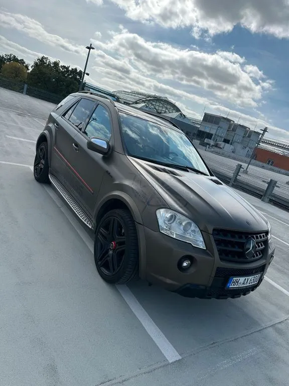 Mercedes-Benz ML 63 AMG