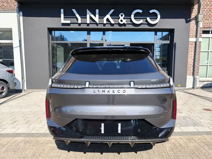 Lynk&Co 08