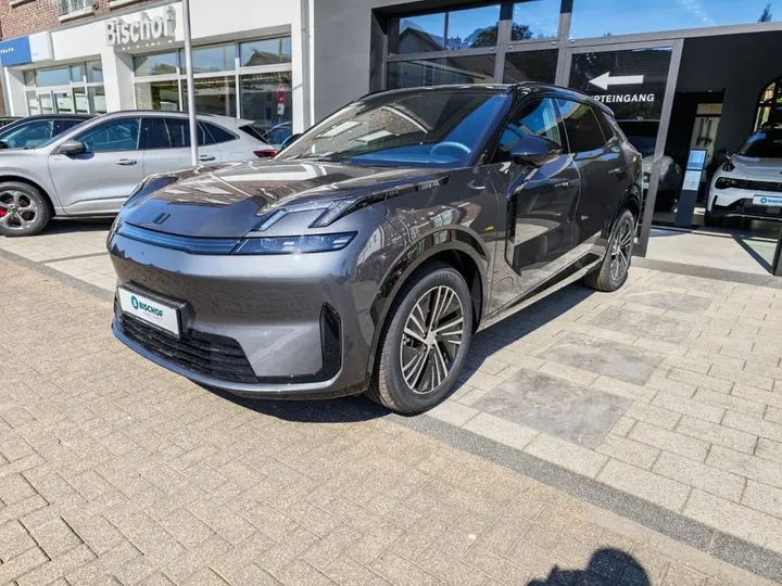 Lynk&Co 08