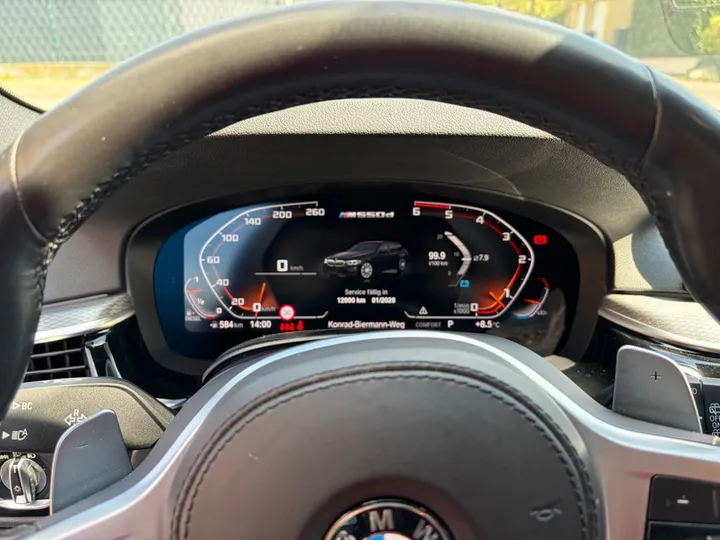 BMW 550