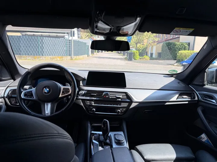 BMW 550