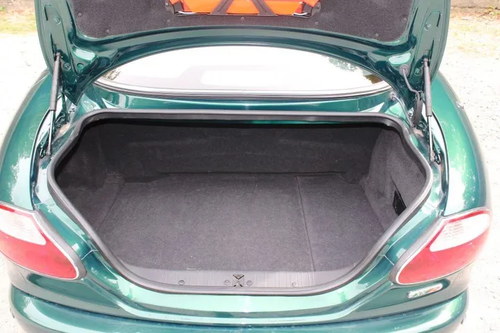Jaguar XKR