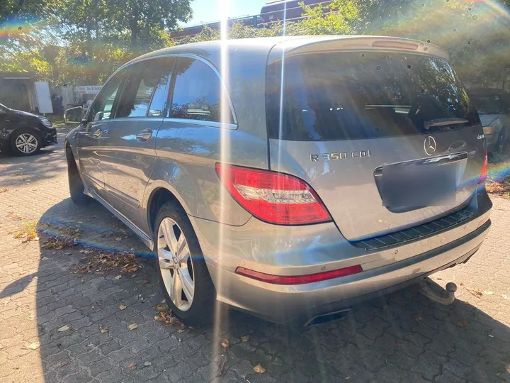 Mercedes-Benz R 350