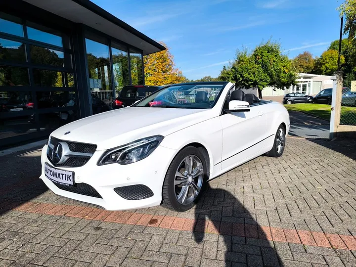 Mercedes-Benz E 200