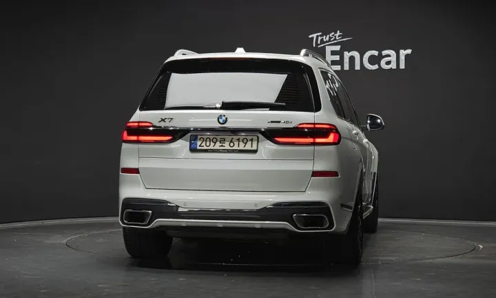 BMW X7
