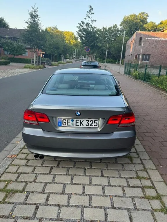 BMW 325
