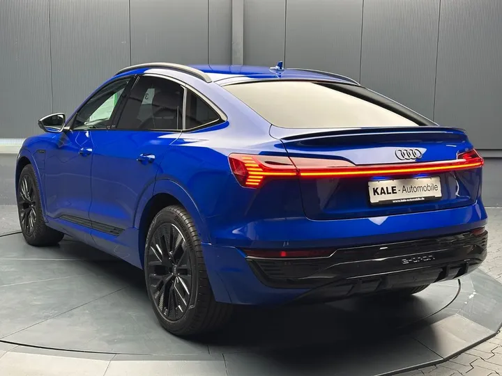 Audi Q8 e-tron