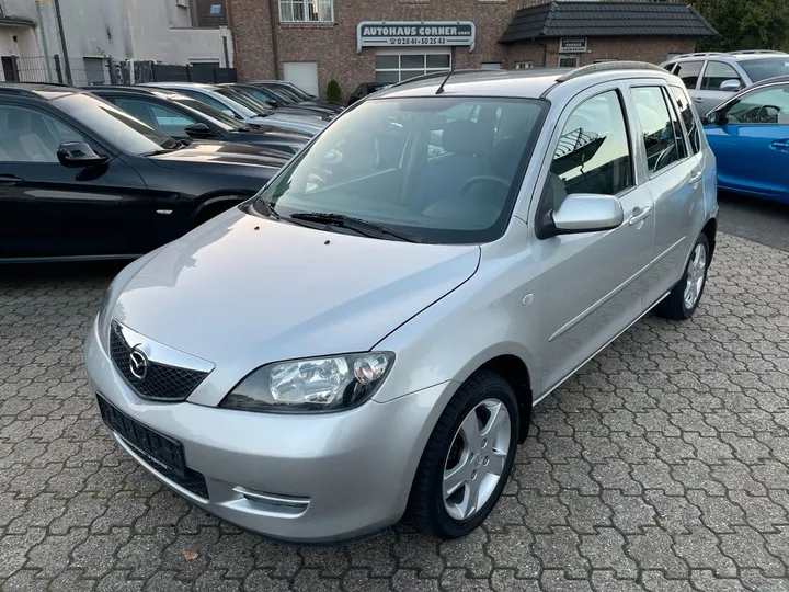 Mazda 2
