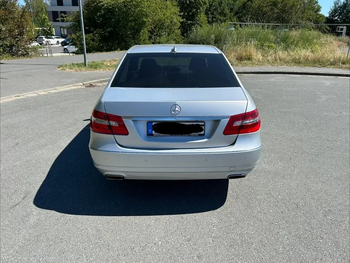 Mercedes-Benz E 500