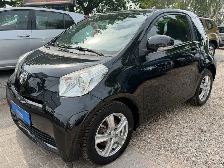 Toyota IQ